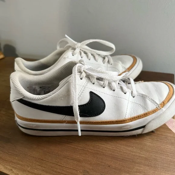 Nike Court Legacy Next Nature shoes 4Y - Picture 5 of 8